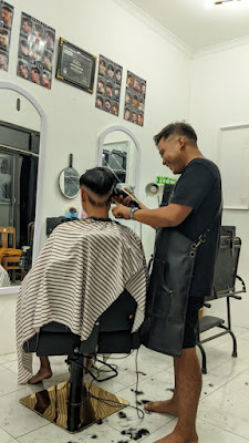 Gam_barbershop