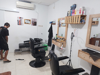 Gamoning Barbershop