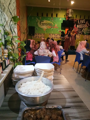 Green Cafe & Resto