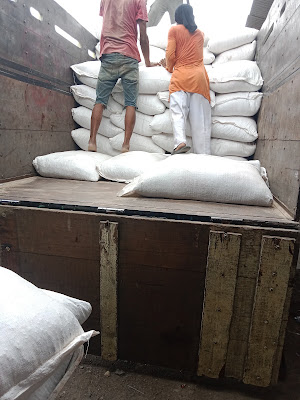 Gudang kebutuhan ternak