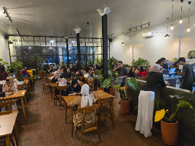 Gula Djawa Pool & Cafe