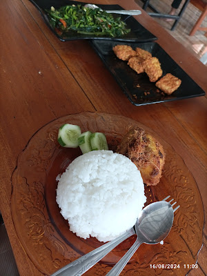 Guyyih Ayam Goreng
