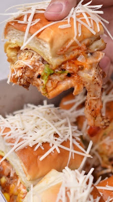 Hawa Roti John / Hot Chicken
