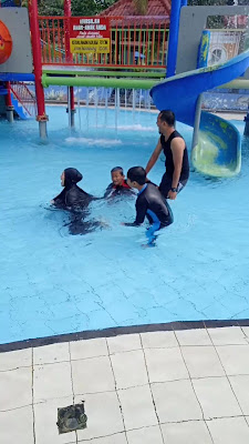 home Stay Flamboyan