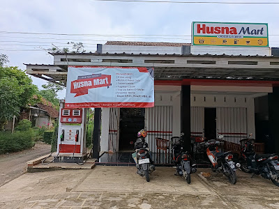 HUSNA MART BRENGKOK