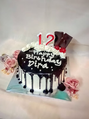 I-Qiss Cake and Bucket