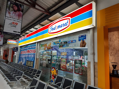 Indomaret Stasiun Purwokerto