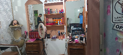 Jlyan Salon