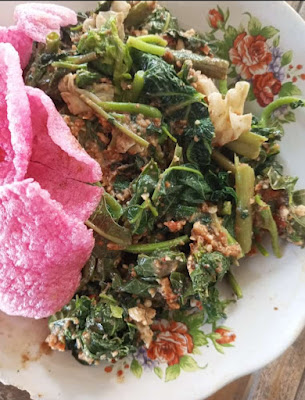 jus, mie ayam, gorengan, cimol, pecel teh desi