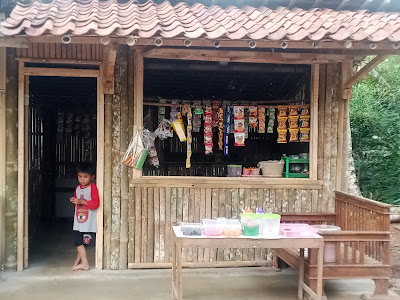 Karedok mas Toyo