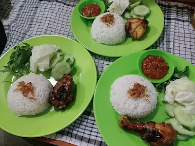 KEDAI AYAM EM CHUN