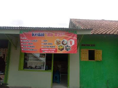 Kedai "Bu War"