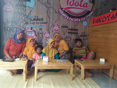 Kedai ice cream idola