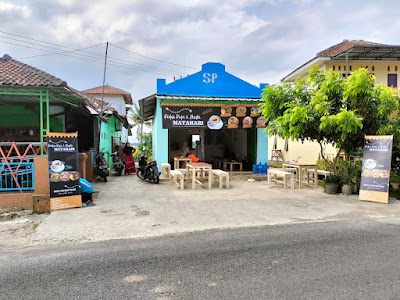 Kedai Kopi dan shuki matahari (makanan arab, masakan western food )