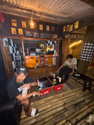 KEDAI KOPI MANTHANA