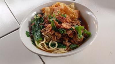 Kedai mie ayam dua putri