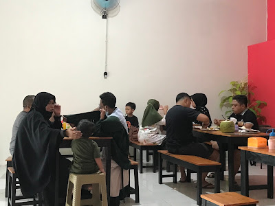 Kedai Nyonya Takur