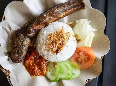 Kedai pecel lele bang jhon