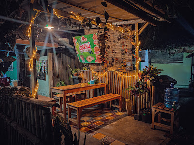 KEDAI SI UWA