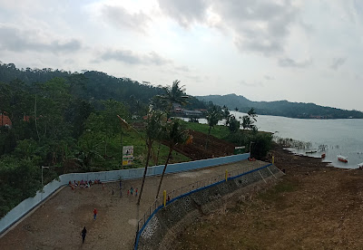 Kedai Taman Jamur