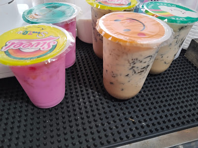 Kedai teras mungil
