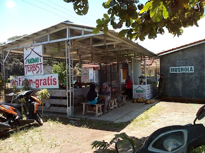 Kedai Terbist