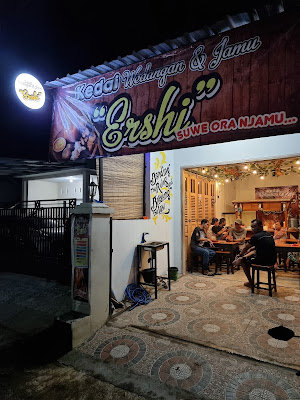 Kedai wedangan & jamu "Ershi"