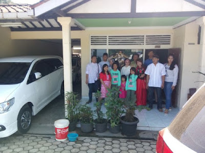 Kembang Goyang Ibu Mut
