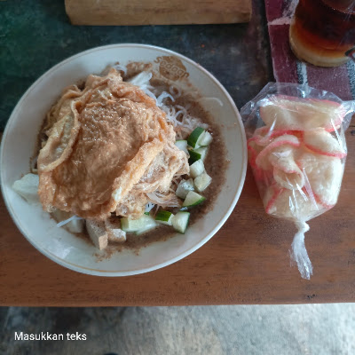 Ketoprak dan Soto Bening
