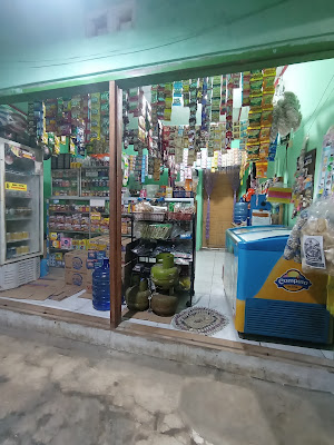 Kios Al-Azmi