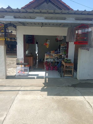 Kios Burung TEGUH