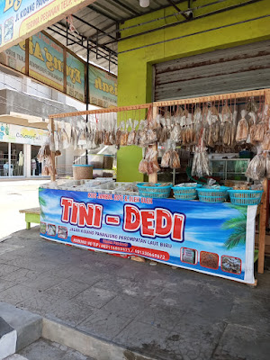 Kios Jambal Roti Asli & Oleh Oleh "TINI DEDI"