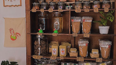 Kios Kelontong dan Eco-Bulkstore Rumah Nitibumi