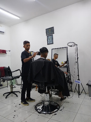 KIOS MAS BARBER (barbershop)