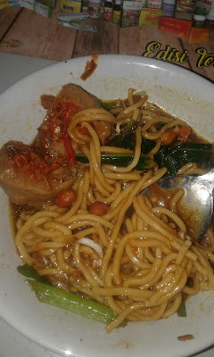 Kios Mie Ayam & Baso Tobil