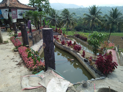 Kolam Pancingan dan Refreshing "Ikan Merindu"