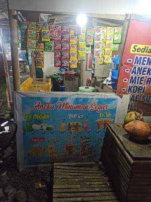 Kopi Dan Aneka Gorengan Mendoan Yu Tuti