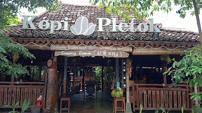 Kopi Pletok Purwokerto ( Kuliner Banyumasan )