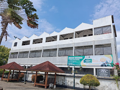 Kos Wisma Azizah-Zain