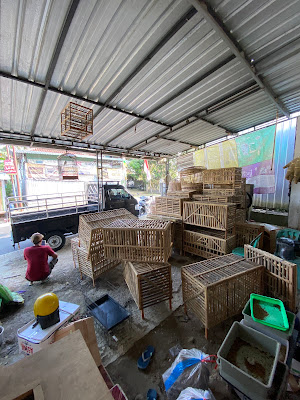 KRIBO BIRD FOOD (PAKAN BURUNG, KELINCI, IKAN, UNGGAS, KUCING)