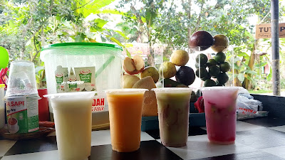 Kurnia pojok
