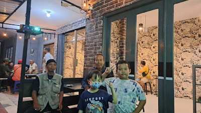 La Tifa coffee and social spec