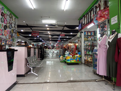 Laju Pusat Busana Murah