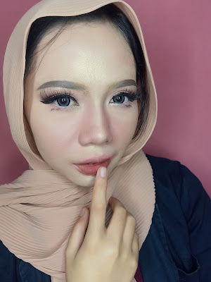 LALA MAKEUP