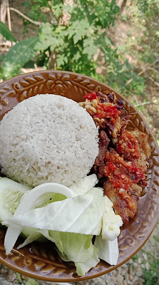 Lapak kuliner ndeya
