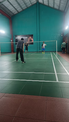 Lapangan bulutangkis tanjung