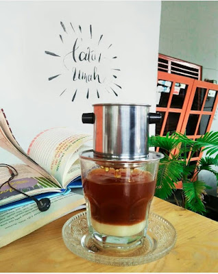 Latar Umah Coffee