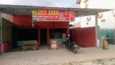 Lesehan Ayam Penyet Tiara Jaya