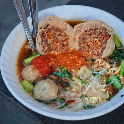 Lesehan Bakso jeletot seblak ukhti