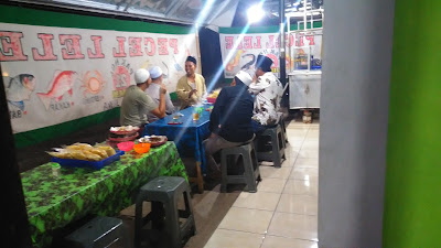Lesehan Pak Nol